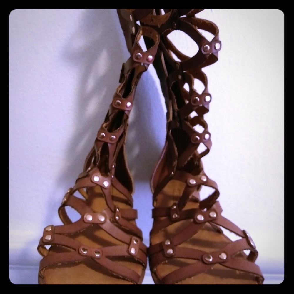 Very Fashionable Roman Sandles.